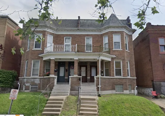 Multi Family at 3648 Shenandoah Ave, Saint Louis, MO 63110 | MLS# MIS22057166 | | Sold on 2023-01-18