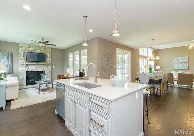 5th image of 1 Durham Ii @ Windsor Park, Lake St Louis, MO 63367 | MLS# MIS22063866