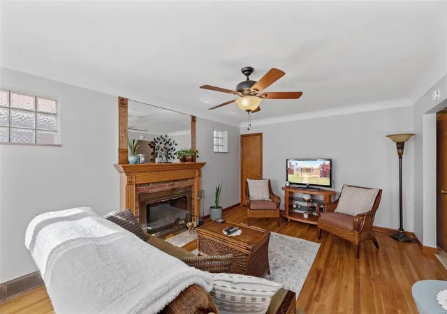 2nd image of 5305 Reber Pl, Saint Louis, MO 63139 | MLS# MIS22072336