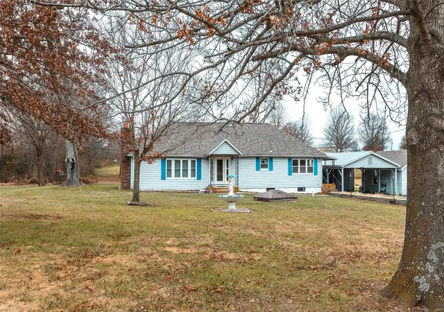 1st image of 21670 County Road 3644, Saint James, MO 65559 | MLS# MIS22074417