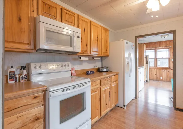 5th image of 21670 County Road 3644, Saint James, MO 65559 | MLS# MIS22074417