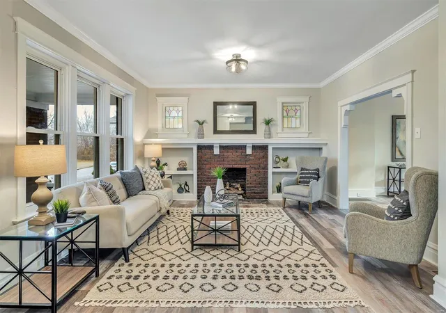 Photo 1 of Single Family Residence at 3146 Geyer Ave, Saint Louis, MO 63104 | MLS# MIS23000319 | | Sold on 2023-03-01