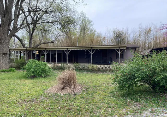 Photo 1 of Single Family Residence at 705 Northwest St, Bloomfield, MO 63825 | MLS# MIS23018667 |  | Sold on 2023-05-05
