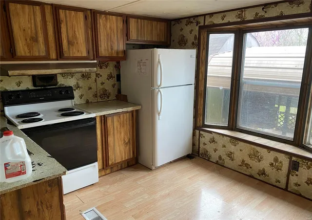 Photo 4 of Single Family Residence at 705 Northwest St, Bloomfield, MO 63825 | MLS# MIS23018667 |  | Sold on 2023-05-05