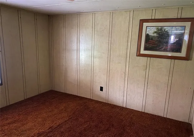 Photo 5 of Single Family Residence at 705 Northwest St, Bloomfield, MO 63825 | MLS# MIS23018667 |  | Sold on 2023-05-05