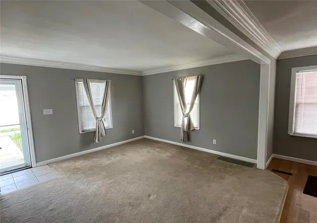 Photo 3 of Single Family Residence at 122 Cunningham Ave, Saint Louis, MO 63135 | MLS# MIS23021824 | | Sold on 2023-05-19