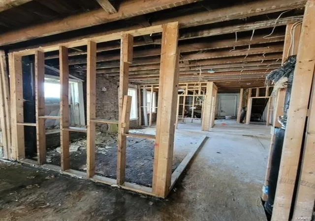 Photo 3 of Multi Family at 3126 Michigan Ave, Saint Louis, MO 63118 | MLS# MIS23022976 | | Sold on 2023-09-22