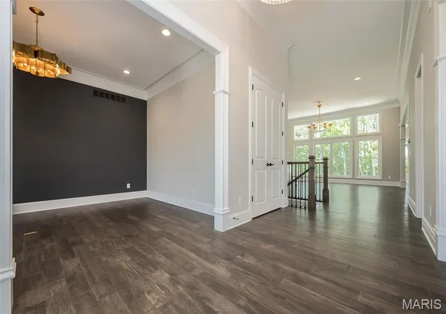 5th image of 805 Silver Buck Ln, Chesterfield, MO 63005 | MLS# MIS23023038