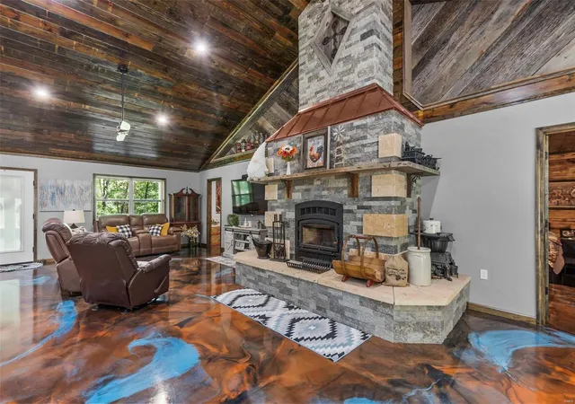 Photo 1 of Single Family Residence at 15220 Woodchuck Dr, Glenallen, MO 63751 | MLS# MIS23025027 |  | Sold on 2024-10-07