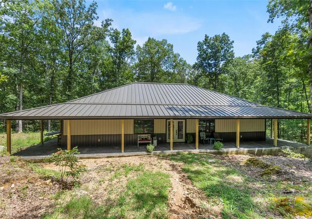 Photo 3 of Single Family Residence at 15220 Woodchuck Dr, Glenallen, MO 63751 | MLS# MIS23025027 |  | Sold on 2024-10-07