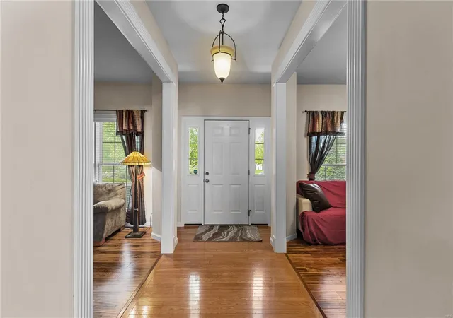 3rd image of 771 Avondale Dr, Saint Peters, MO 63376 | MLS# MIS23026849