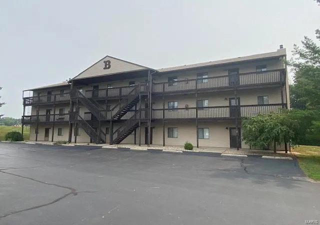 Photo 2 of Condominium at 18910 Pine Lake Road #B-12, Monroe City, MO 63456 | MLS# MIS23042496 | | Sold on 2023-08-18