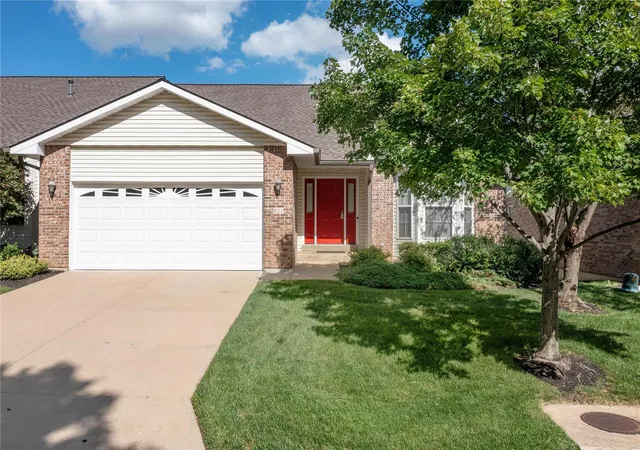Single Family Residence at 922 Penny Ln, Saint Peters, MO 63376 | MLS# MIS23046266 | | Sold on 2023-10-27