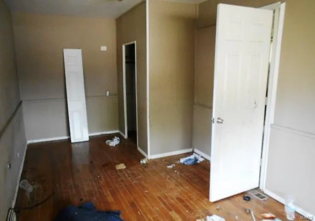 Photo 2 of Single Family Residence at 9814 Monarch Dr, Saint Louis, MO 63136 | MLS# MIS23050862 | | Sold on 2023-09-28