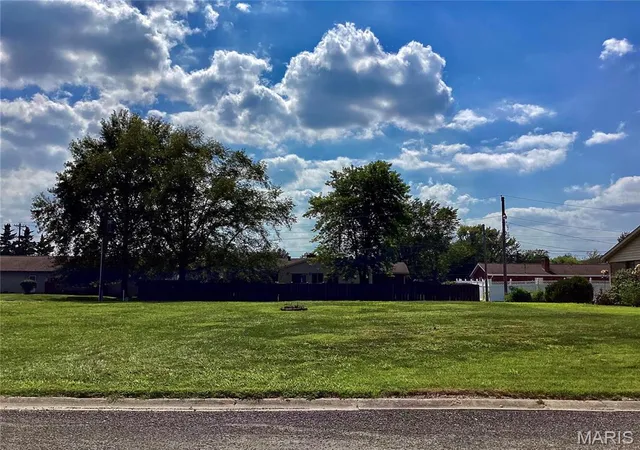 Photo 3 of Land for sale at 109 Willow Dr, Freeburg, IL 62243 | MLS# MIS23053268 | Listing updated on 2026-09-02