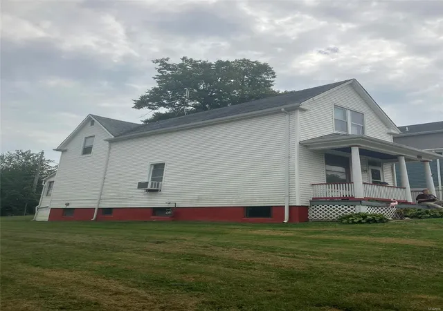 Single Family Residence at 1532 Fairmount Ave, Saint Louis, MO 63139 | MLS# MIS23056889 | | Sold on 2023-10-27