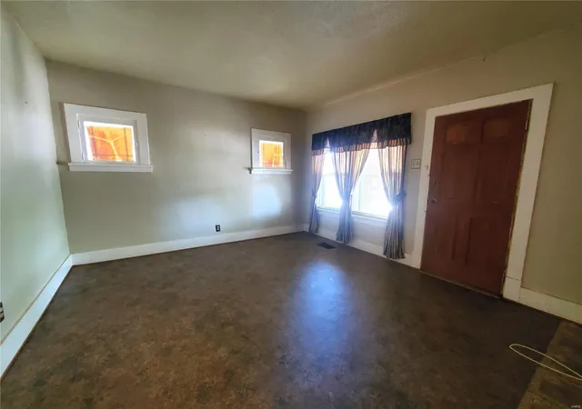 Photo 2 of Single Family Residence at 7417 Liberty Ave, Saint Louis, MO 63130 | MLS# MIS23061831 | | Sold on 2023-11-29