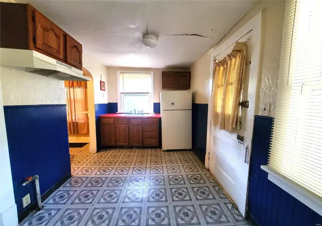 Photo 4 of Single Family Residence at 7417 Liberty Ave, Saint Louis, MO 63130 | MLS# MIS23061831 | | Sold on 2023-11-29