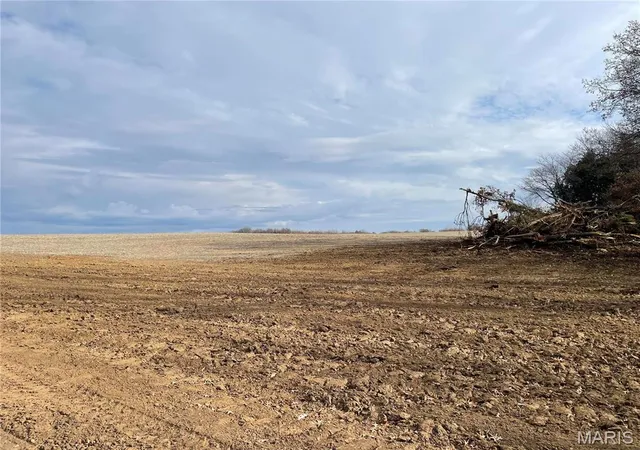 Photo 1 of Land for sale at 5 Lone Cedar Trail, New London, MO 63459 | MLS# MIS23069431 | Listing updated on 2026-03-06