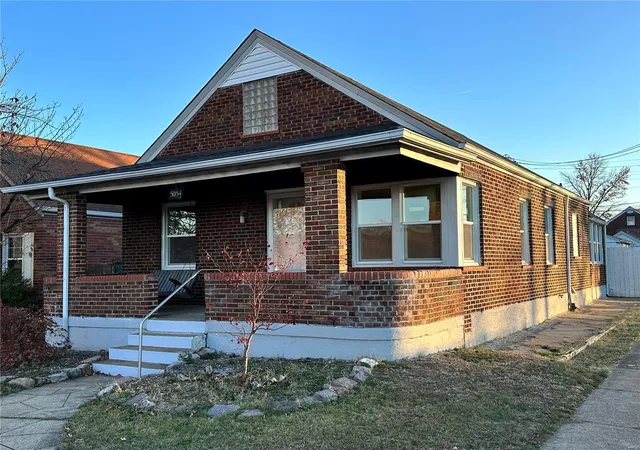 Single Family Residence at 5054 Fyler Ave, Saint Louis, MO 63139 | MLS# MIS23072979 | | Sold on 2024-09-27