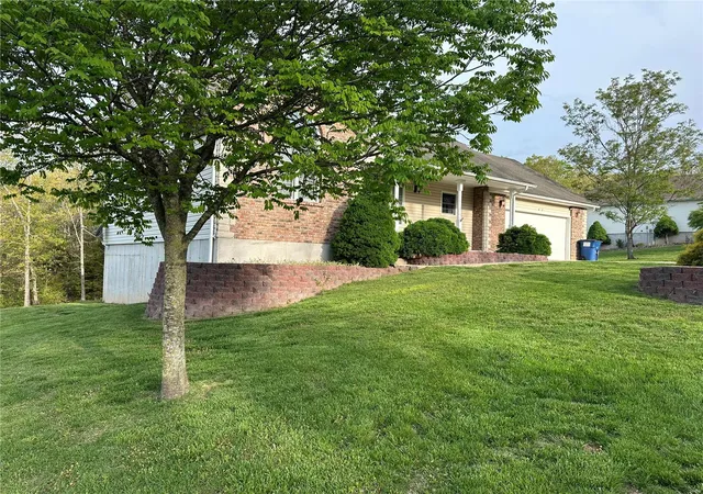 Photo 3 of Single Family Residence at 407 S Reserve St, Rosebud, MO 63091 | MLS# MIS23073711 |  | Sold on 2025-02-07