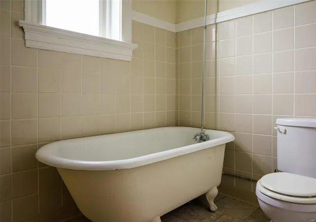 Photo 4 of Multi Family at 3543 Tennessee Ave, Saint Louis, MO 63118 | MLS# MIS23073960 |  | Sold on 2024-10-21