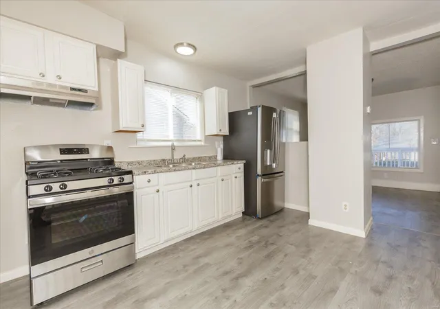 3rd image of 314 Midridge Dr, Saint Louis, MO 63137 | MLS# MIS24000654