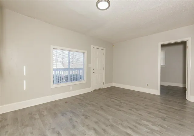 4th image of 314 Midridge Dr, Saint Louis, MO 63137 | MLS# MIS24000654
