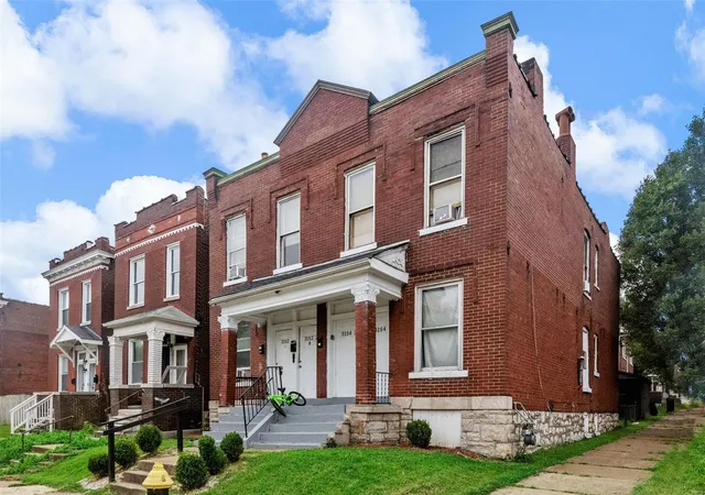 Photo 1 of Multi Family at 3152 Winnebago St, Saint Louis, MO 63118 | MLS# MIS24002157 | | Sold on 2024-04-11