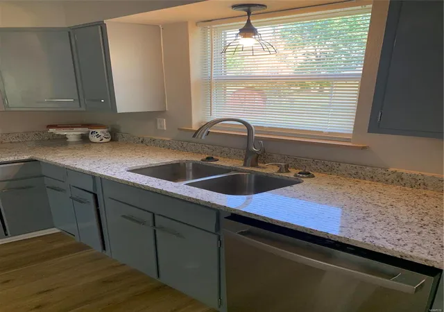 Photo 4 of Single Family Residence at 12090 Madrid Ave, Saint Louis, MO 63138 | MLS# MIS24002445 | | Sold on 2024-10-09