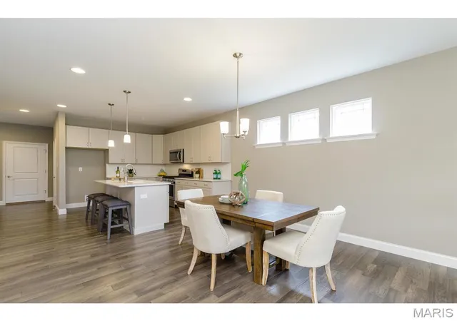 Photo 2 of House for sale at 1 Highland 3Bd@Harvest Villas, O'fallon, MO 63385 | MLS# MIS24002808 | Listing updated on 2026-10-07