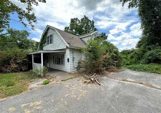Photo 1 of Single Family Residence at 434 Northridge Dr, Saint Louis, MO 63137 | MLS# MIS24003592 | | Sold on 2025-01-27