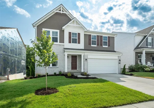 Single Family Residence at 354 Valley Bluff Dr, Wentzville, MO 63385 | MLS# MIS24008155 | | Sold on 2025-06-20