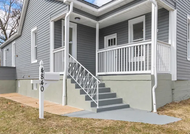 Photo 1 of Single Family Residence at 4840 Hamburg Ave, Saint Louis, MO 63123 | MLS# MIS24009443 | | Sold on 2024-03-20