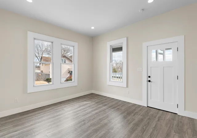 Photo 2 of Single Family Residence at 4840 Hamburg Ave, Saint Louis, MO 63123 | MLS# MIS24009443 | | Sold on 2024-03-20