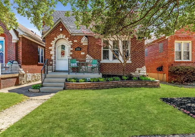 1st image of 5718 Nottingham Ave, Saint Louis, MO 63109 | MLS# MIS24013722