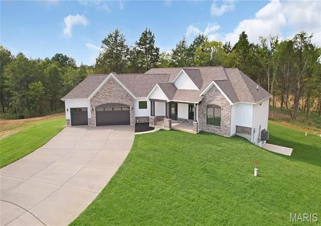 Photo 3 of Single family home for sale at 0 Cypress-Ests @ Schaper Farms, Foristell, MO 63348 | MLS# MIS24018521 | Listing updated on 2026-09-02