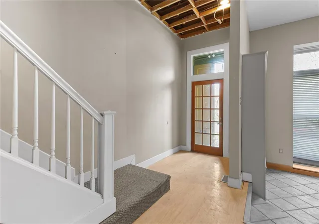 Photo 3 of Single Family Residence at 2326 Park Ave, Saint Louis, MO 63104 | MLS# MIS24018909 | | Sold on 2024-10-31