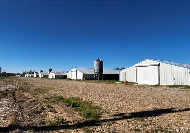 Photo 1 of Sale Pending at 7428 County Road 420, Puxico, MO 63960 | MLS# MIS24020125 | Listing updated on 2026-07-22