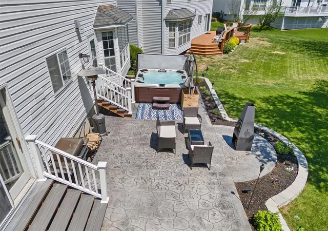 4th image of 217 Country Hollow Ct, Saint Charles, MO 63304 | MLS# MIS24020899