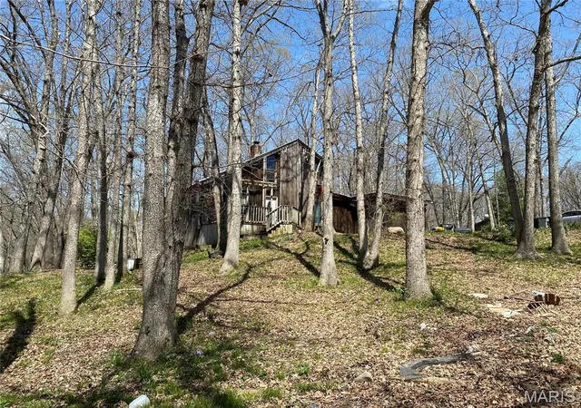Photo 3 of Single Family Residence at 1361 County Road 2347, Moberly, MO 65270 | MLS# MIS24022444 | | Sold on 2025-08-13
