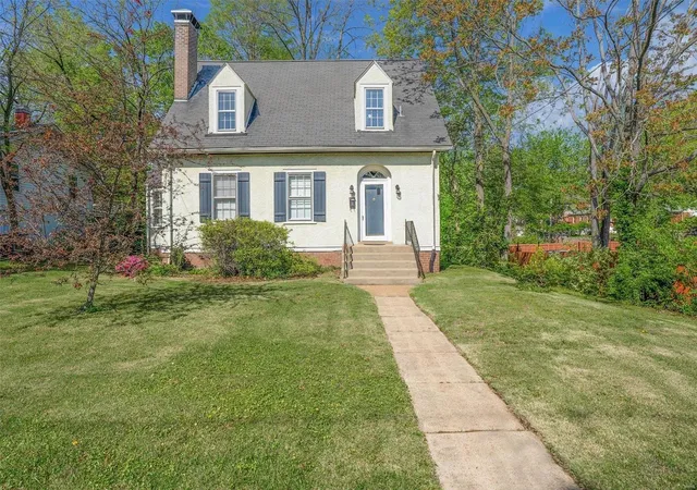 Single Family Residence at 415 N Sappington Rd, Saint Louis, MO 63122 | MLS# MIS24023446 | | Sold on 2024-10-22