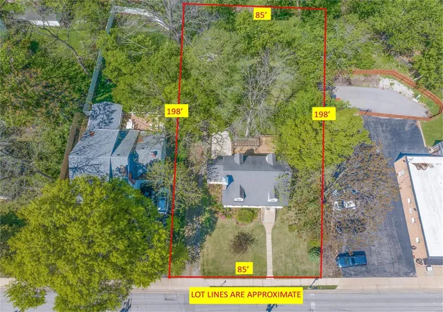 Photo 3 of Single Family Residence at 415 N Sappington Rd, Saint Louis, MO 63122 | MLS# MIS24023446 | | Sold on 2024-10-22