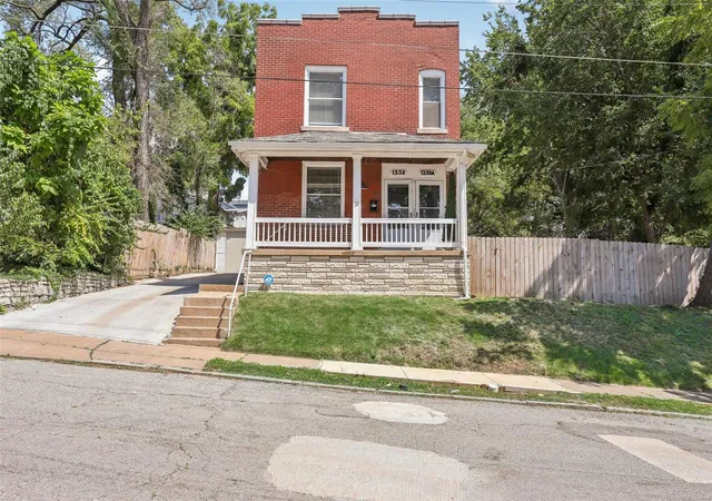 Multi Family at 1338 Central Ave, Saint Louis, MO 63139 | MLS# MIS24024237 | | Sold on 2025-03-25