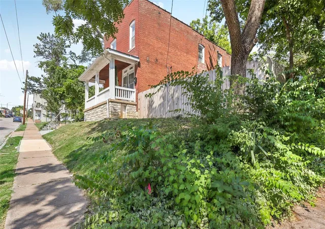 Photo 3 of Multi Family at 1338 Central Ave, Saint Louis, MO 63139 | MLS# MIS24024237 | | Sold on 2025-03-25