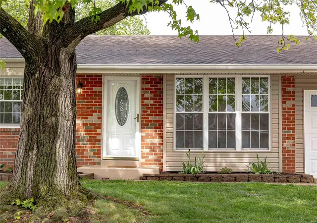 2nd image of 3200 Denton Ln, Saint Charles, MO 63301 | MLS# MIS24025088
