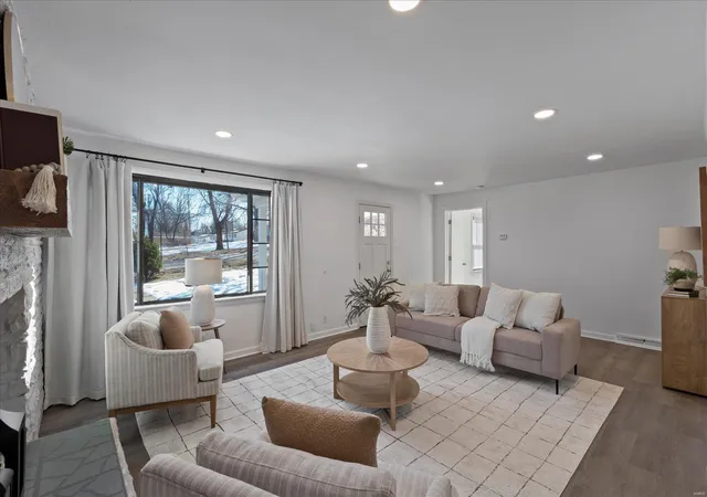Photo 3 of Single Family Residence at 3203 Wismer Rd, Saint Ann, MO 63074 | MLS# MIS24026046 | | Sold on 2025-03-31