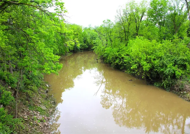 Photo 5 of Single Family Residence at 314 East Madison St, Paris, MO 65275 | MLS# MIS24028007 | | Sold on 2024-10-08
