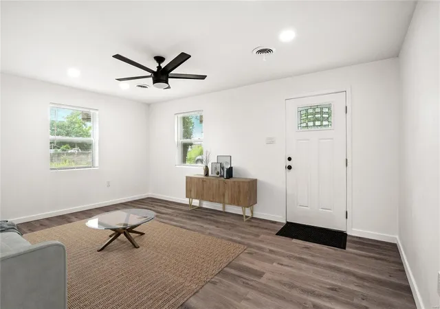 Photo 4 of Single Family Residence at 8502 Dianthus Ln, Saint Louis, MO 63136 | MLS# MIS24028189 | | Sold on 2025-02-18