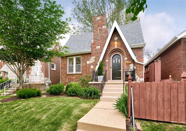 Photo 1 of Single Family Residence at 6427 Pernod Ave, Saint Louis, MO 63139 | MLS# MIS24028258 | | Sold on 2024-06-05